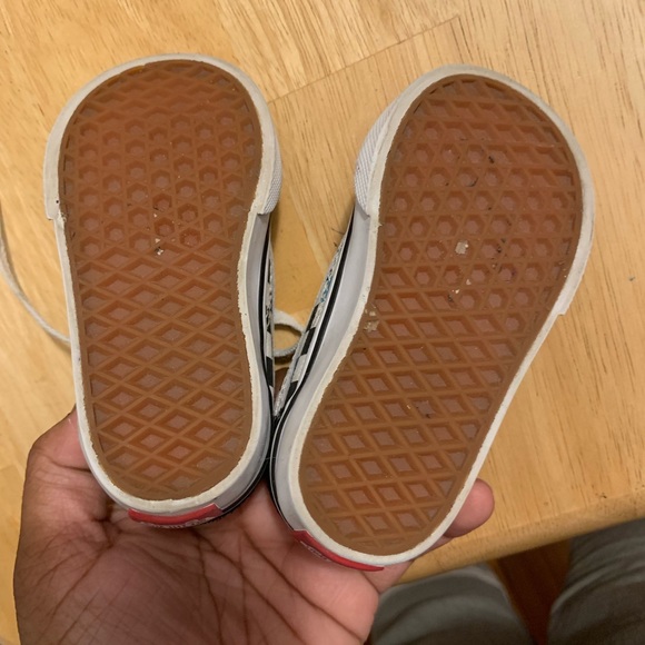 Vans - Picture 4 of 4